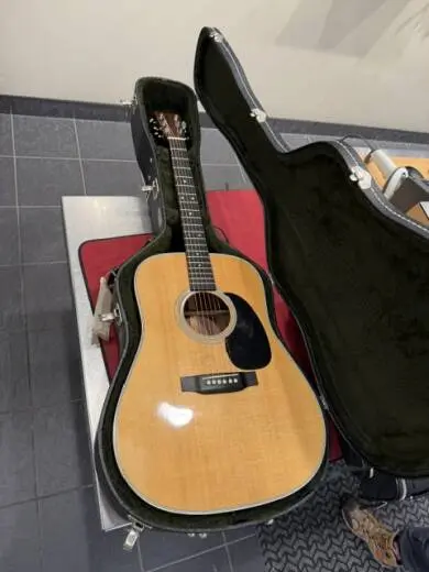 2006 Martin Guitars - D-28